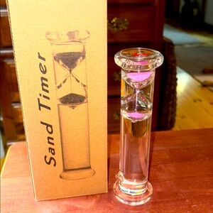 NWT Hand Blown Glass Sand Timer Pretty in Pink Sand apprx 2mins Great Gift NIB